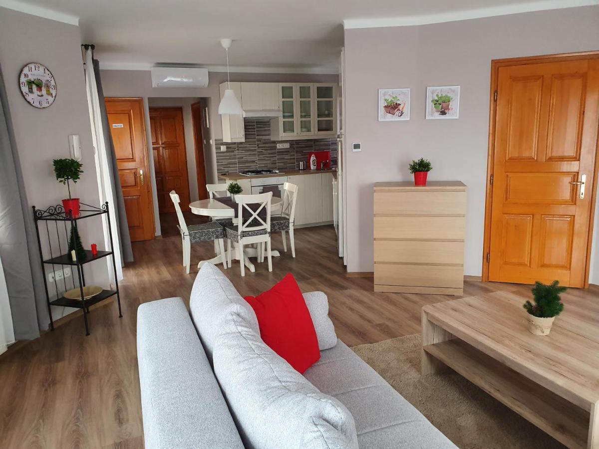 Pannonia Apartman Esztergom Exterior photo