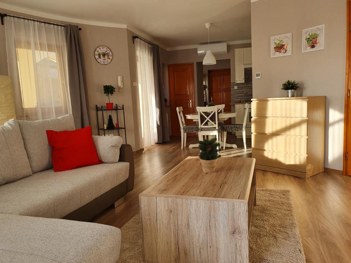 Pannonia Apartman Esztergom Exterior photo