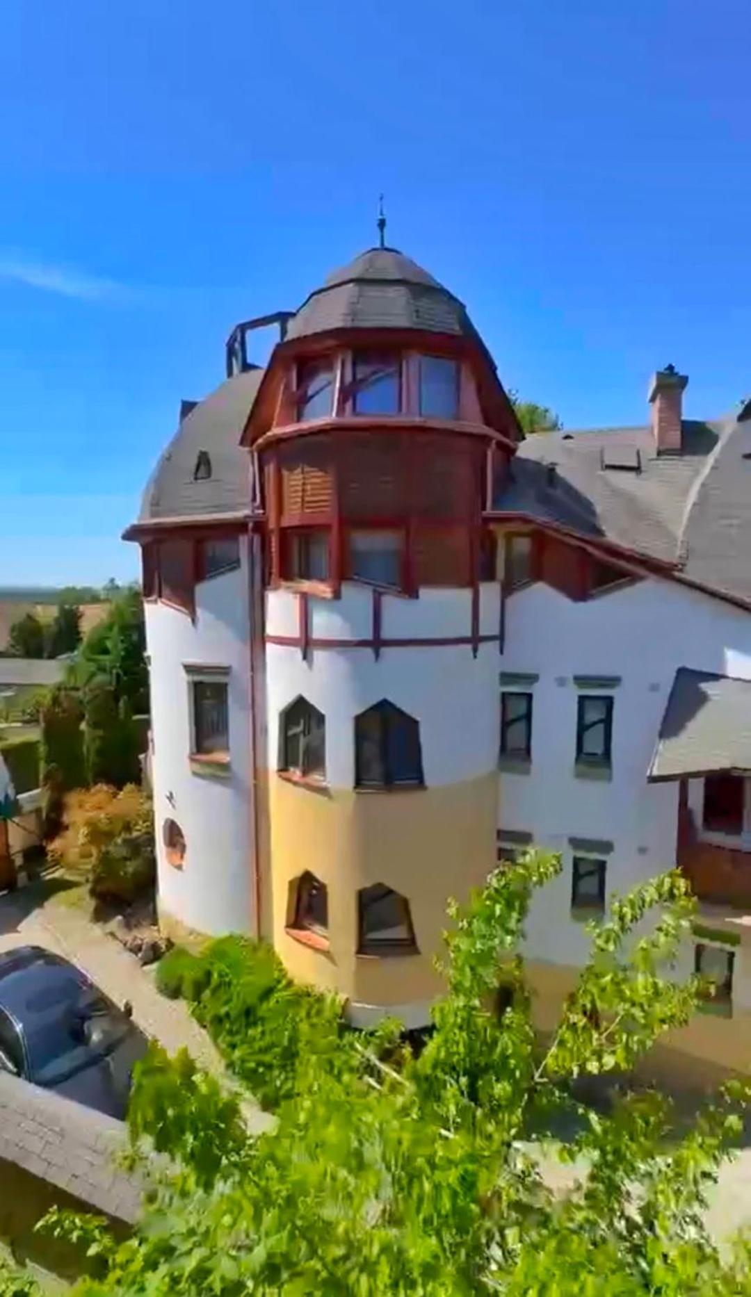 Pannonia Apartman Esztergom Exterior photo